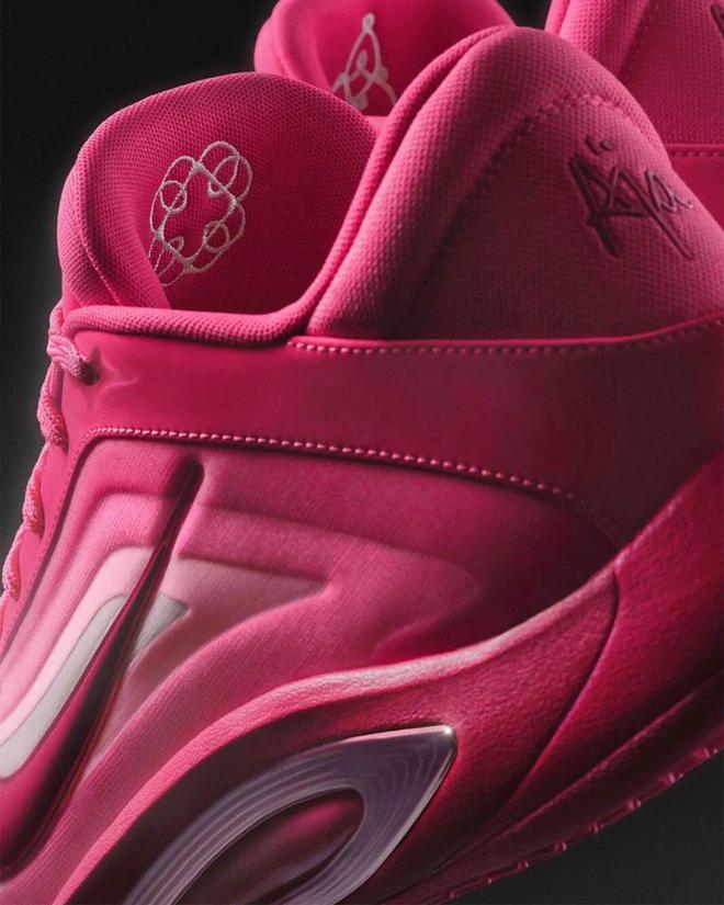 鞋」突然发布！搭载「全新缓震科技」！球盟会登录平台入口Nike「巨星签名(图9)
